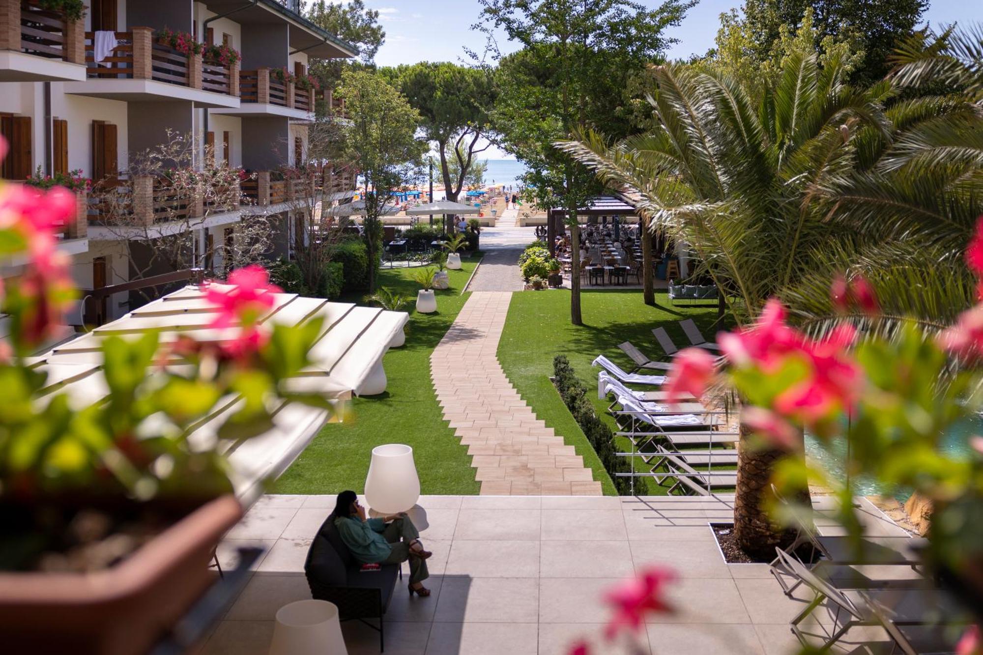 Hotel Capanna D'Oro Lignano Sabbiadoro Exterior foto